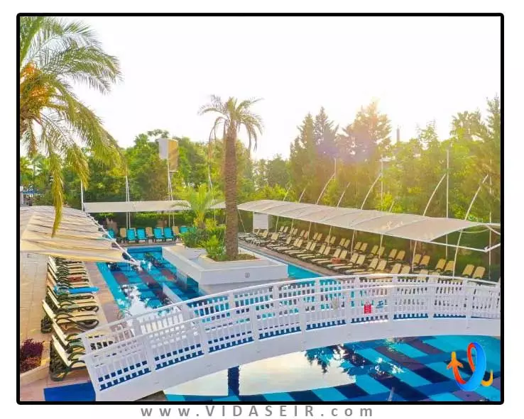 کریستال دلوکس آنتالیا